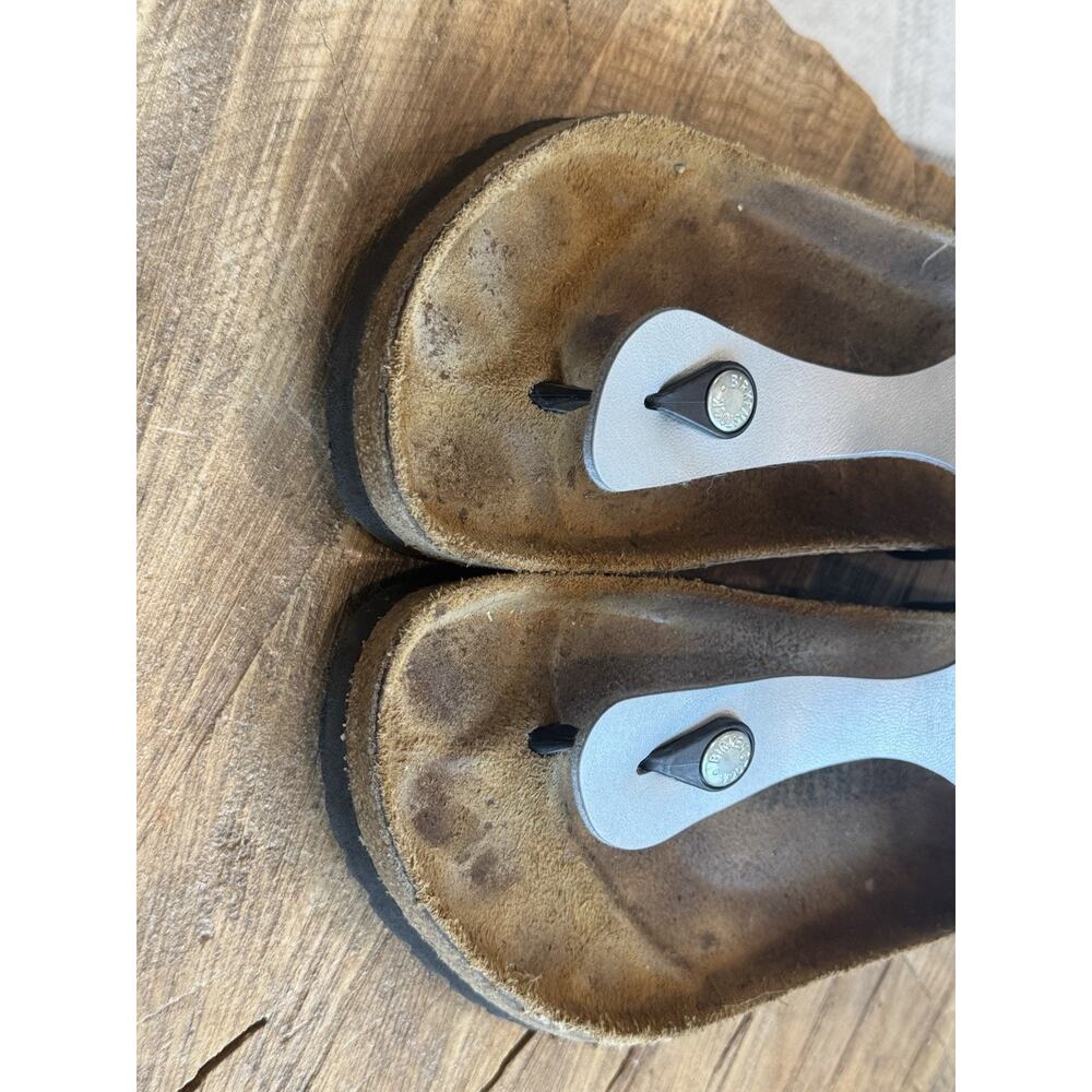 Birkenstock Gizeh Silver Thong Sandals 39 Women’s 8 Regular Leather Metallic - Picture 3 of 8